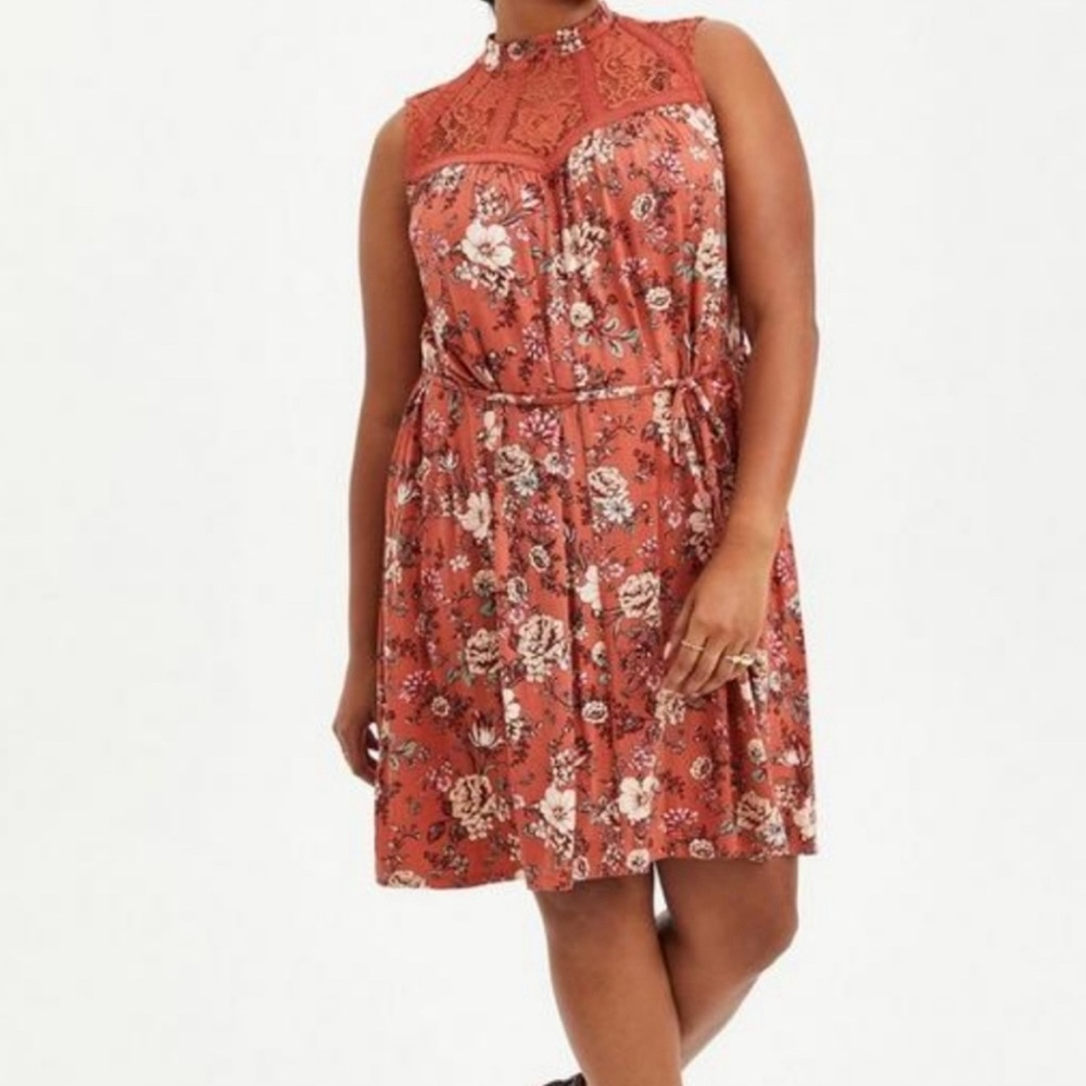 Torrid tank-midi dress with floral pattern and keyhole back